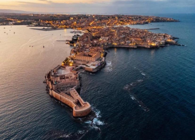 Delizia House Ortigia,Centro Citta, Vicino Al Mare Apartman Szirakúza Kültér fotó